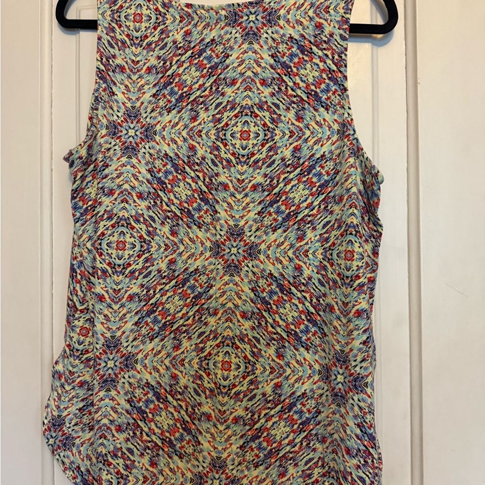 Colorful Geometric Patterned Women's Top - Picture 2 of 3